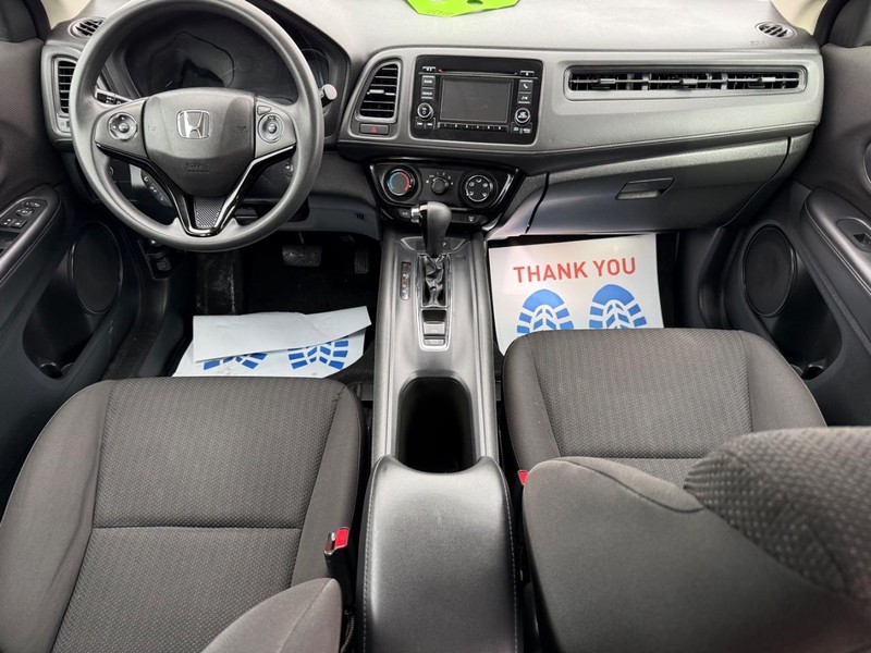 Honda HR-V Vehicle Image 11