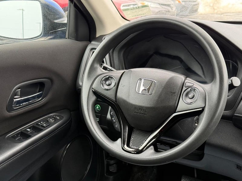 Honda HR-V Vehicle Image 12