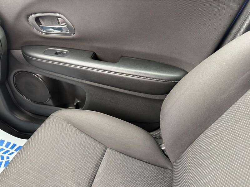 Honda HR-V Vehicle Image 19