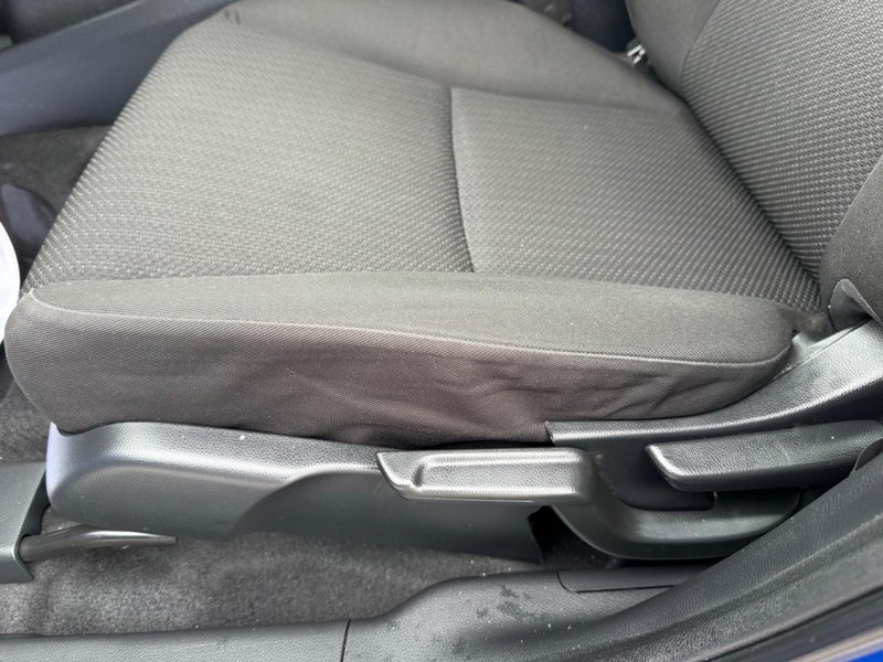 Honda HR-V Vehicle Image 23