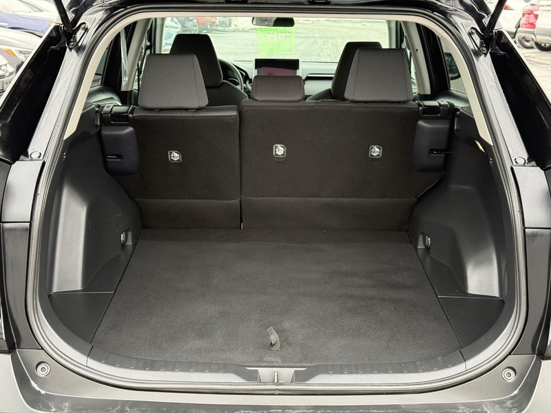 Toyota RAV4 Vehicle Image 07