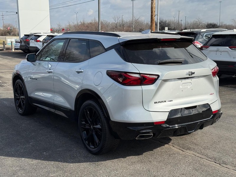 Chevrolet Blazer Vehicle Full-screen Gallery Image 05