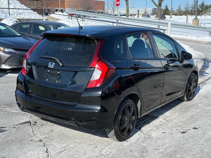 Honda Fit Vehicle Full-screen Gallery Image 03
