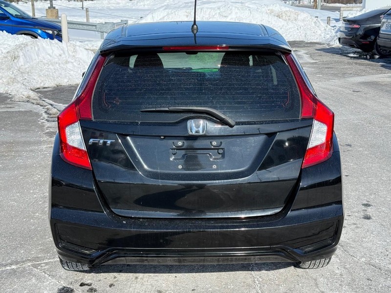 Honda Fit Vehicle Full-screen Gallery Image 04