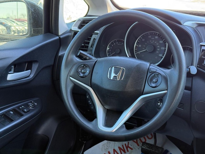 Honda Fit Vehicle Full-screen Gallery Image 12