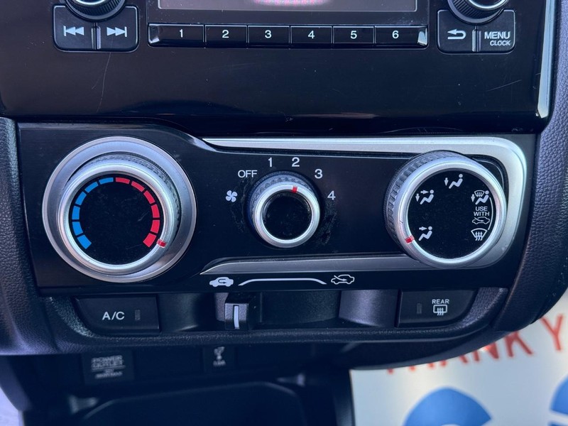 Honda Fit Vehicle Full-screen Gallery Image 17