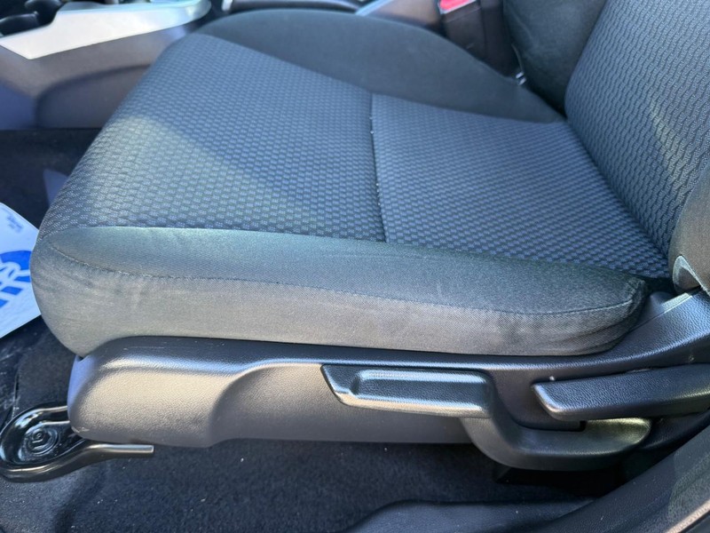 Honda Fit Vehicle Full-screen Gallery Image 23