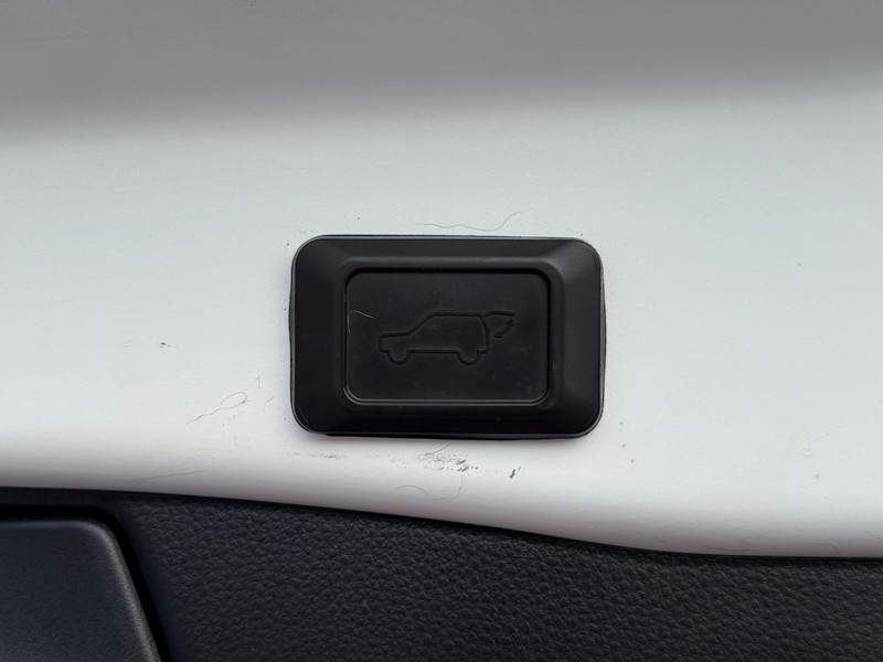 Toyota RAV4 Prime Vehicle Image 08