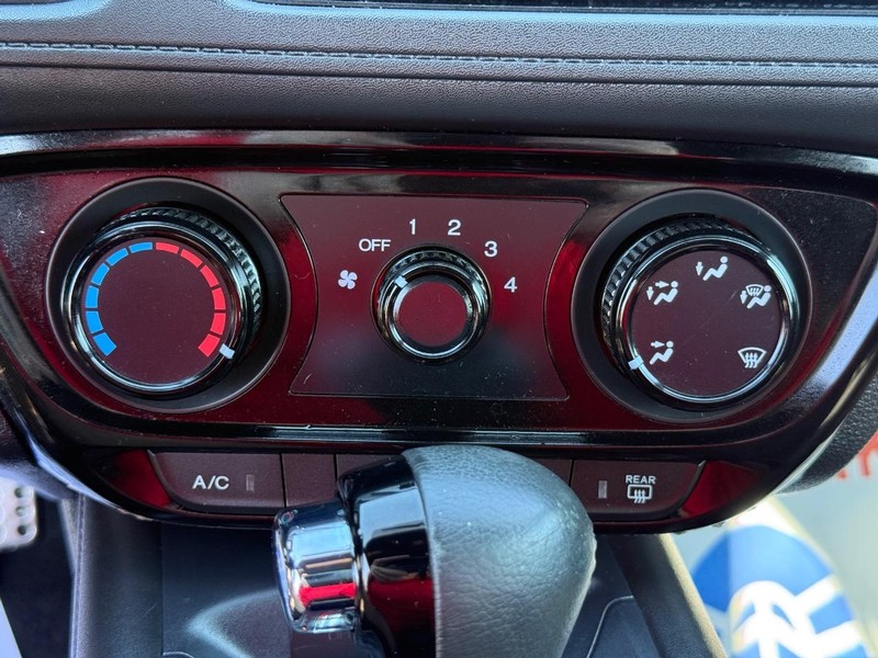 Honda HR-V Vehicle Image 17