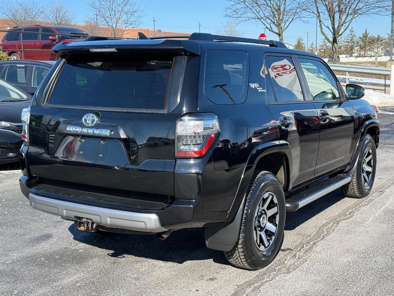 Toyota 4Runner Vehicle Image 03
