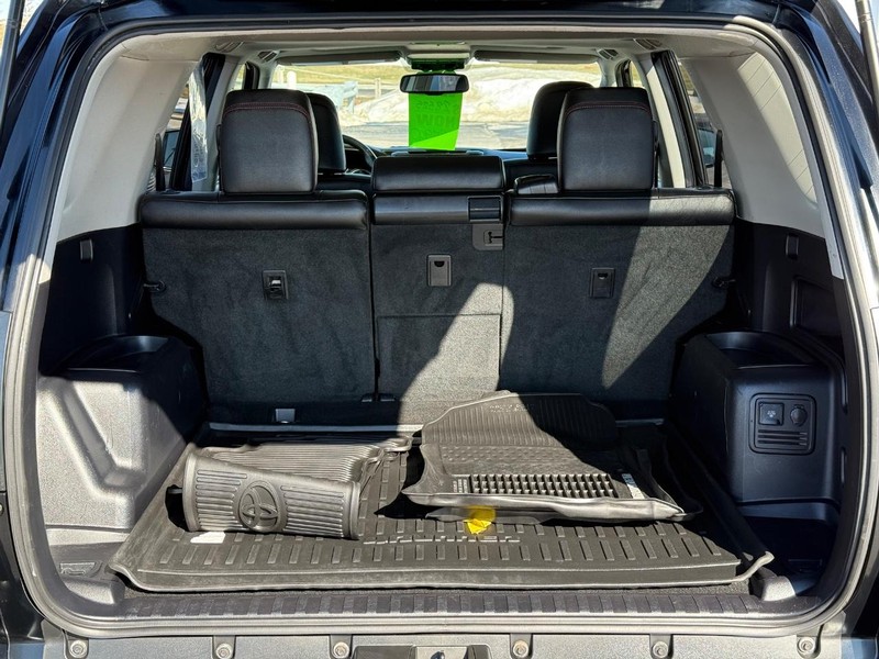 Toyota 4Runner Vehicle Image 07