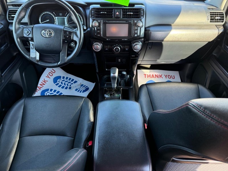 Toyota 4Runner Vehicle Image 12