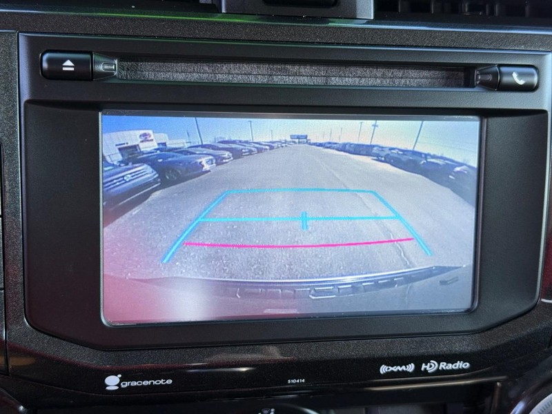 Toyota 4Runner Vehicle Image 17