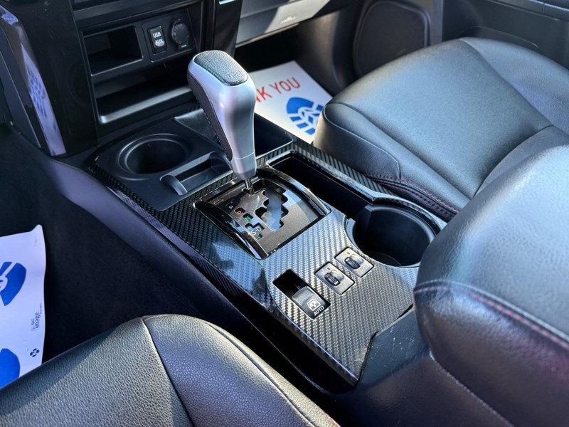 Toyota 4Runner Vehicle Image 20