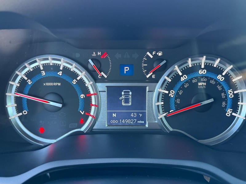 Toyota 4Runner Vehicle Image 23