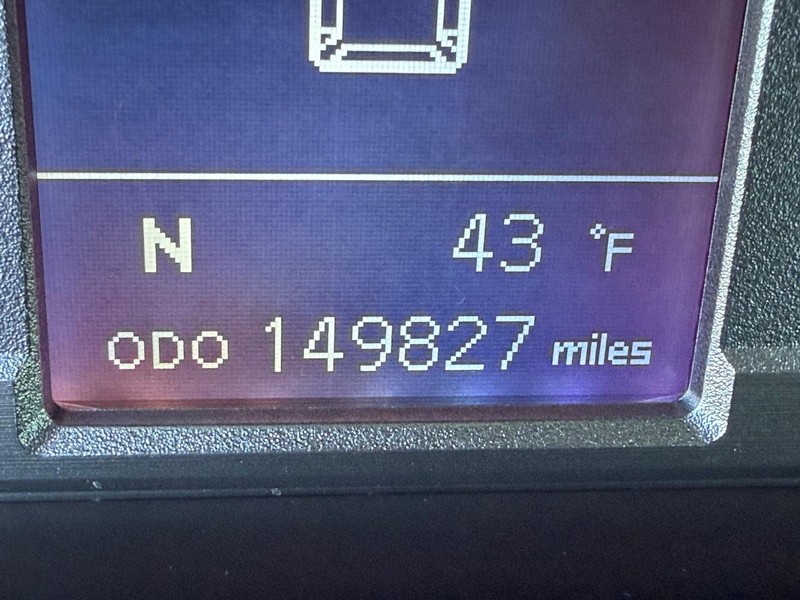 Toyota 4Runner Vehicle Image 24