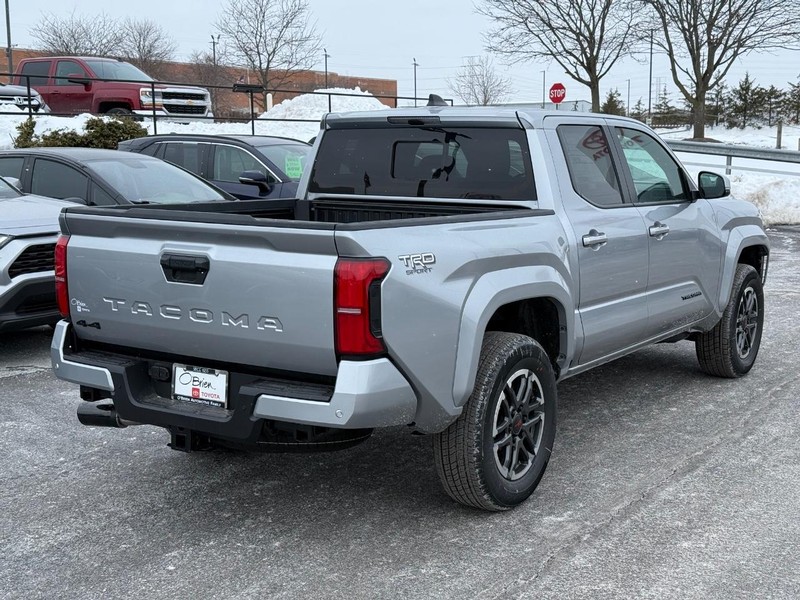 Toyota Tacoma 4WD Vehicle Image 03