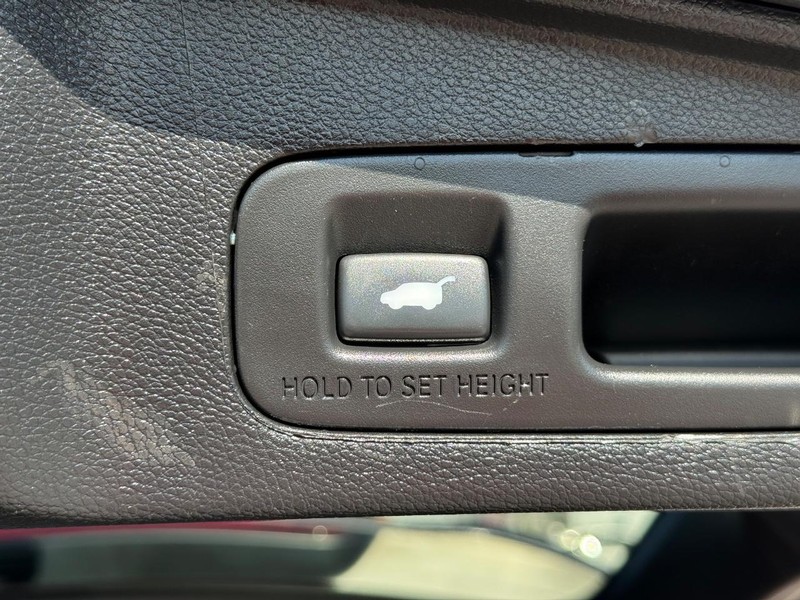 Honda CR-V Vehicle Full-screen Gallery Image 08