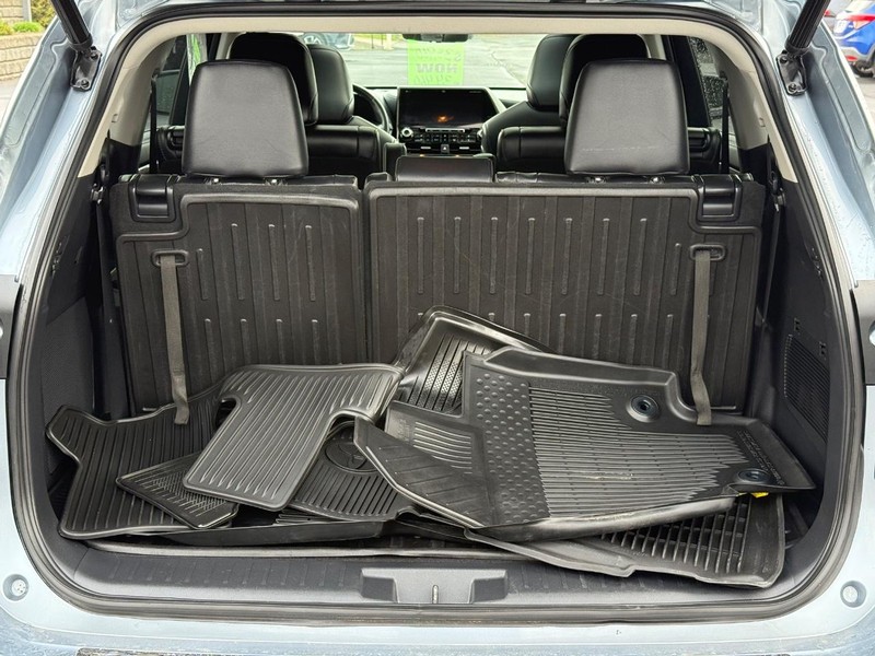 Toyota Highlander Vehicle Image 05