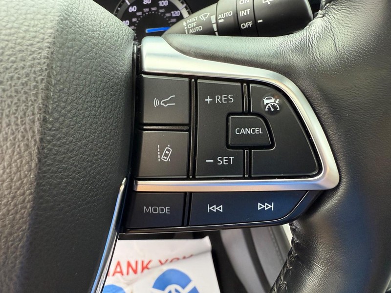 Toyota Highlander Vehicle Image 15