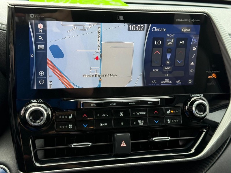 Toyota Highlander Vehicle Image 18