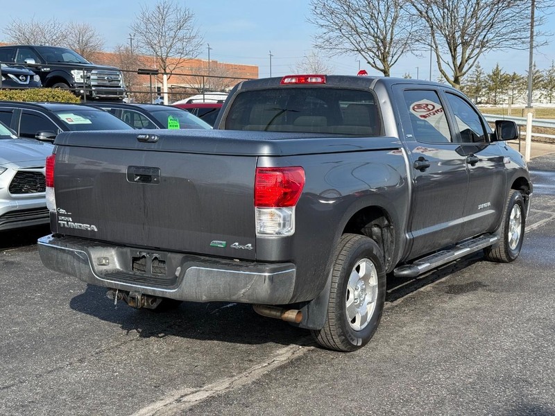Toyota Tundra 4WD Truck Vehicle Image 03