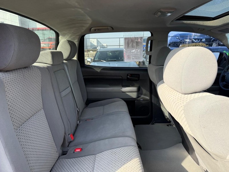 Toyota Tundra 4WD Truck Vehicle Image 09