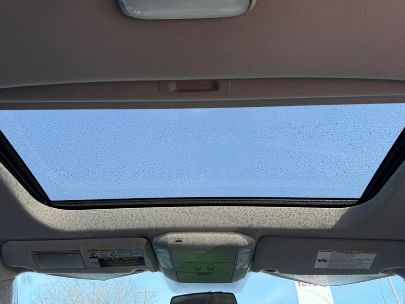 Toyota Tundra 4WD Truck Vehicle Image 10