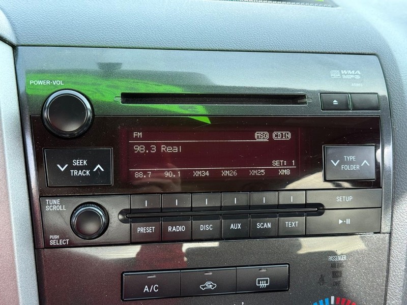 Toyota Tundra 4WD Truck Vehicle Image 15