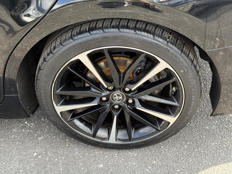 Toyota Camry Vehicle Image 06