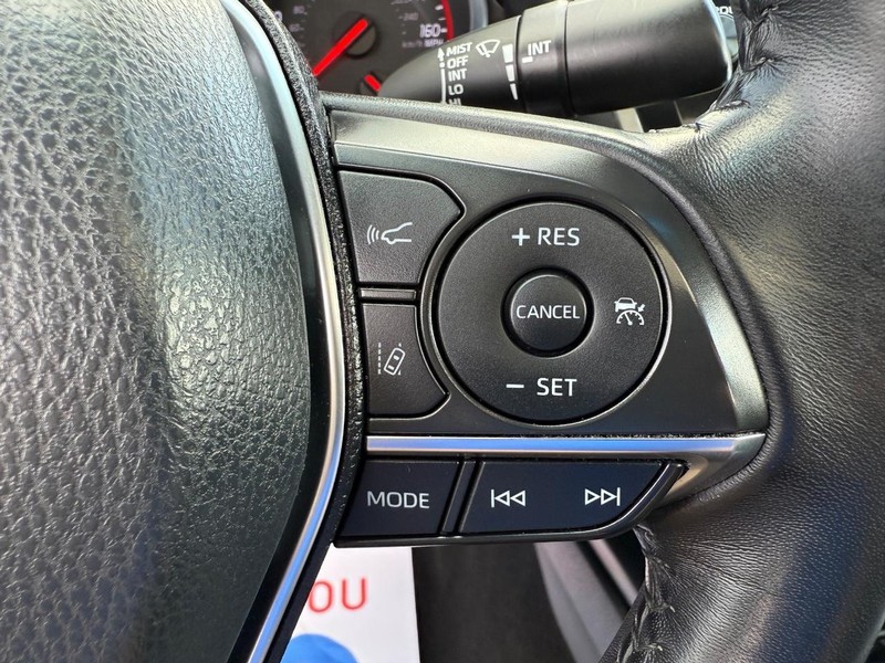 Toyota Camry Vehicle Image 15