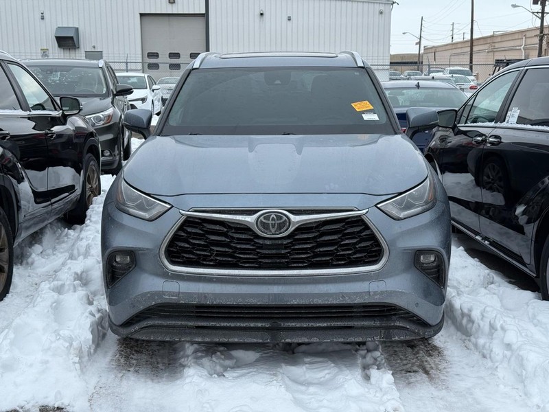 Toyota Highlander Vehicle Image 02