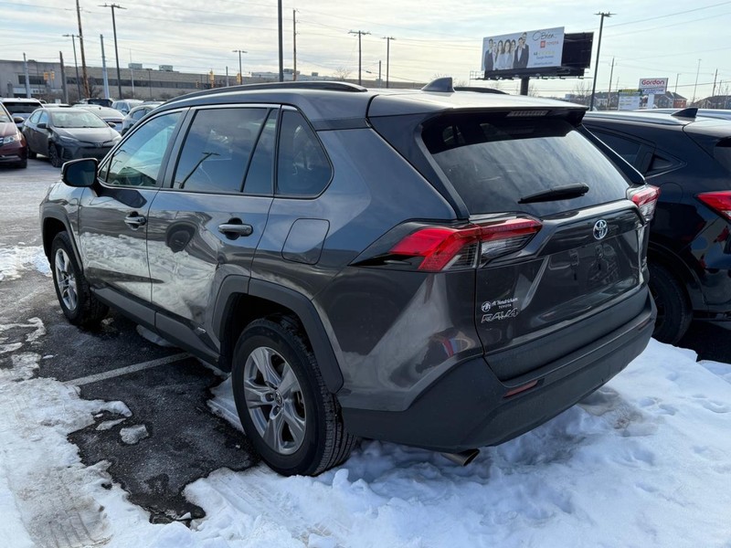 Toyota RAV4 Vehicle Image 03