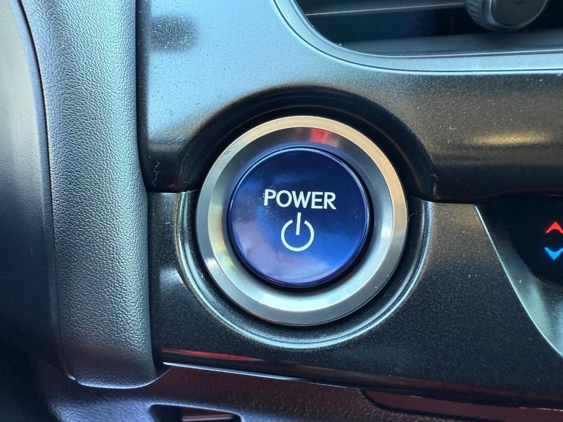 Lexus UX Vehicle Image 17