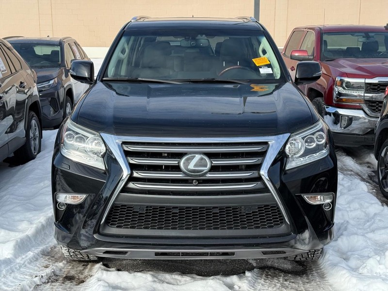 Lexus GX 460 Vehicle Image 03