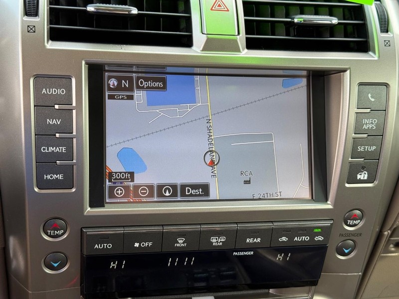 Lexus GX 460 Vehicle Image 18