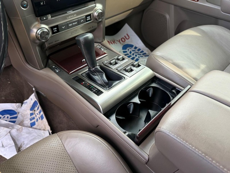 Lexus GX 460 Vehicle Image 21