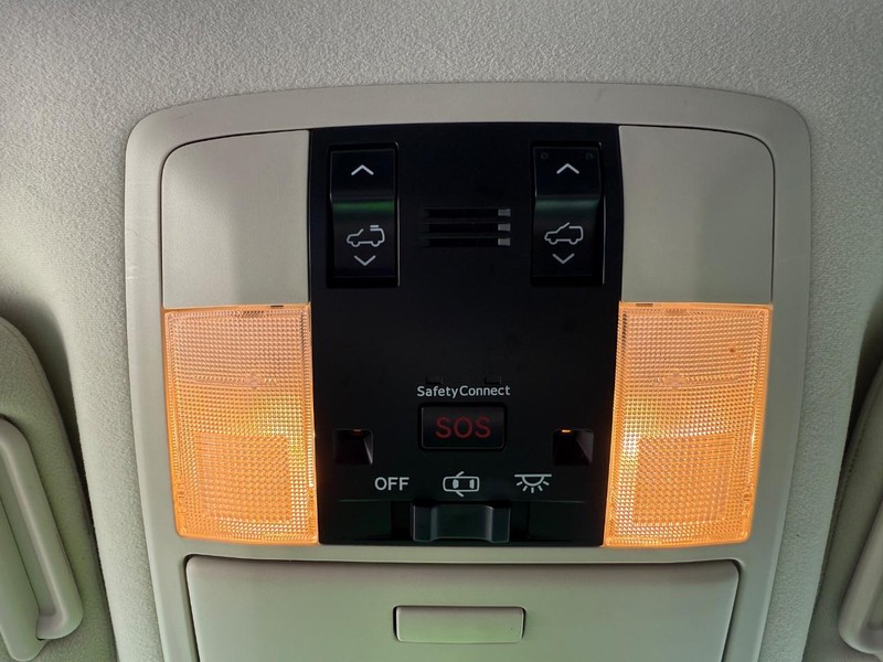 Lexus GX 460 Vehicle Image 23