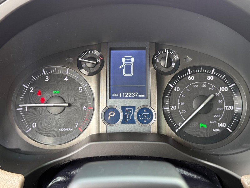 Lexus GX 460 Vehicle Image 24