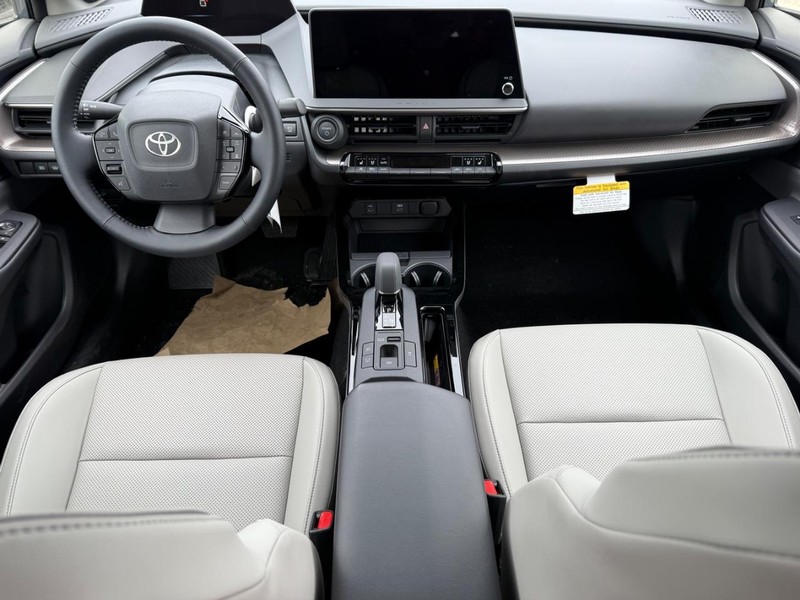 Toyota Prius Vehicle Image 06