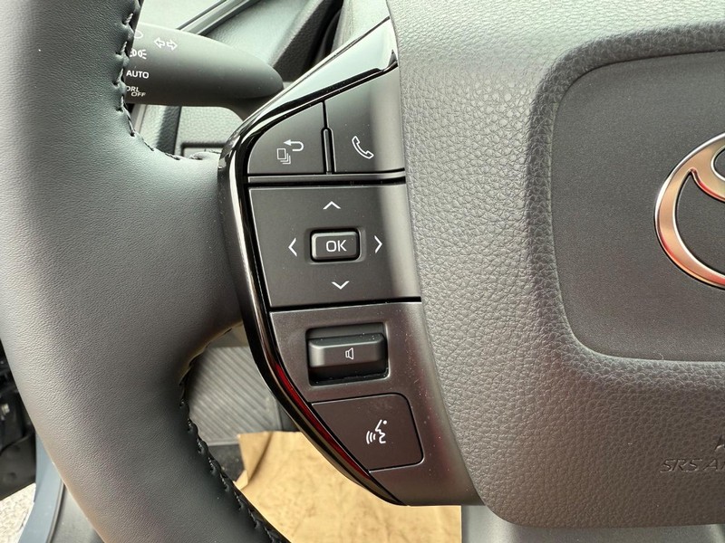 Toyota Prius Vehicle Image 08