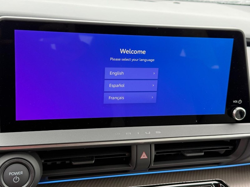 Toyota Prius Vehicle Image 12