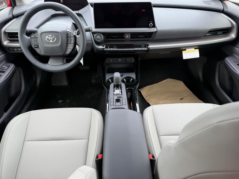 Toyota Prius Vehicle Image 06