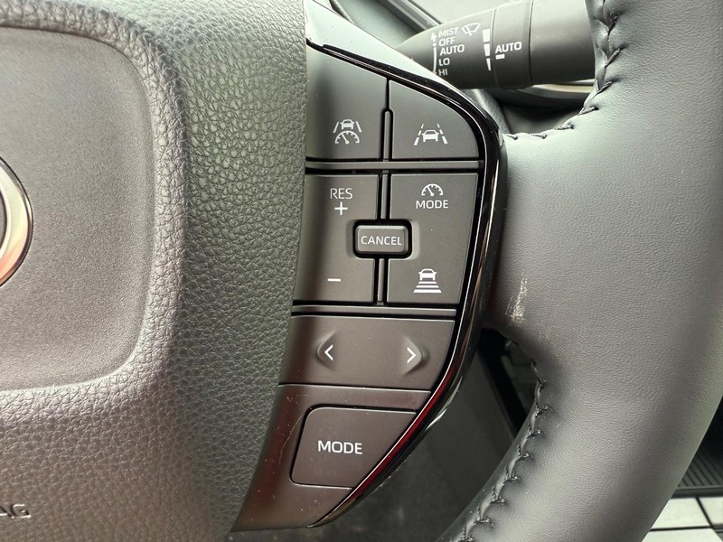 Toyota Prius Vehicle Image 09