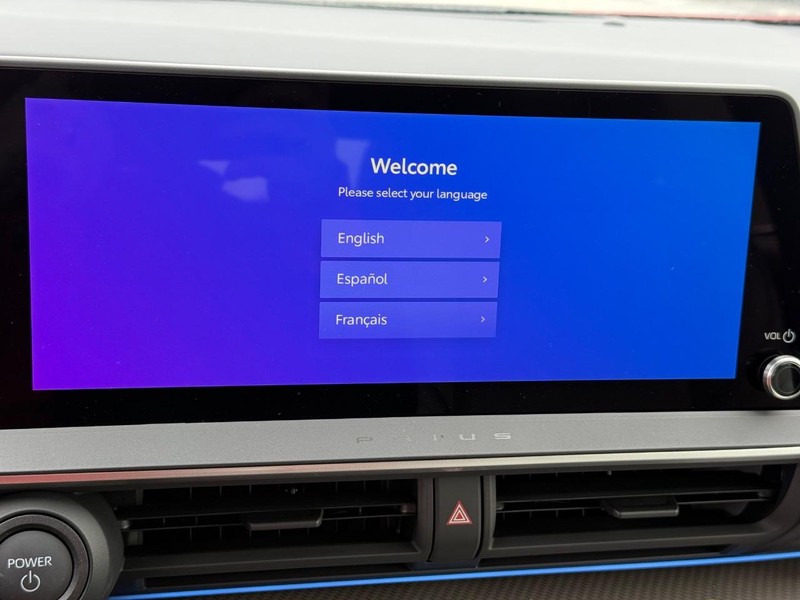 Toyota Prius Vehicle Image 12