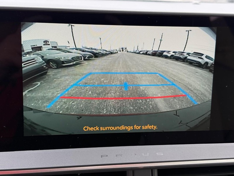 Toyota Prius Vehicle Image 13