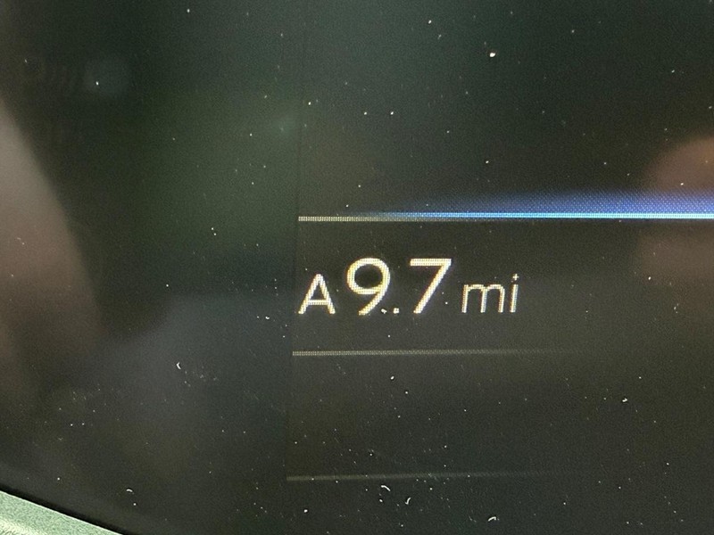 Toyota Prius Vehicle Image 18