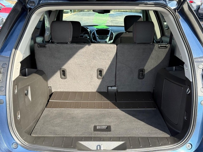 GMC Terrain Vehicle Full-screen Gallery Image 07