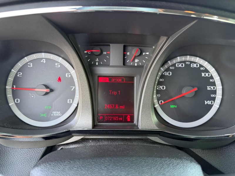 GMC Terrain Vehicle Full-screen Gallery Image 20