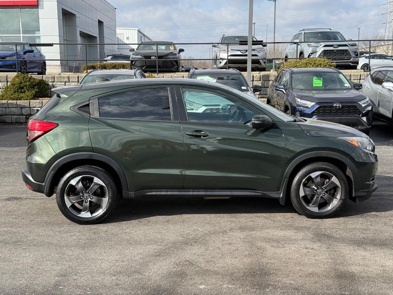 Honda HR-V Vehicle Image 02